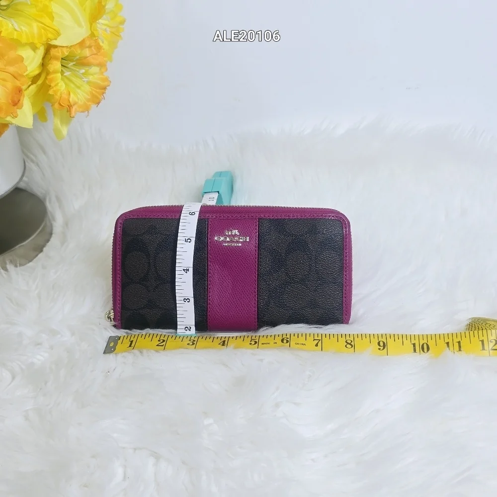 Coach Women's Pink and Brown Wallet